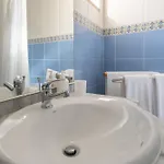 Homes Large Fully Equipped With 2 Bedrooms, Swimming Pool & Patio Albufeira