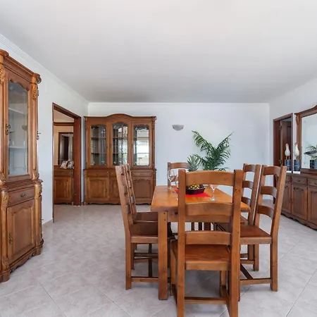 Homes Large Fully Equipped With 2 Bedrooms, Swimming Pool & Patio 알부페이라