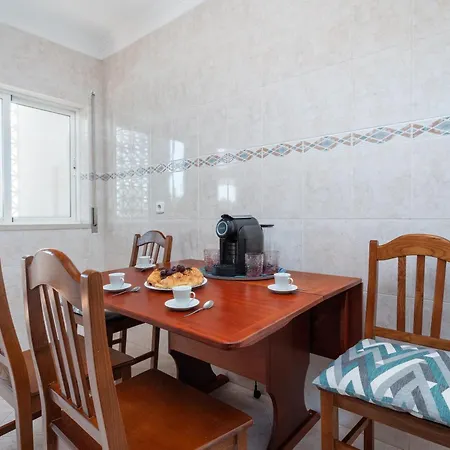 Lägenhet Homes Large Fully Equipped With 2 Bedrooms, Swimming Pool & Patio