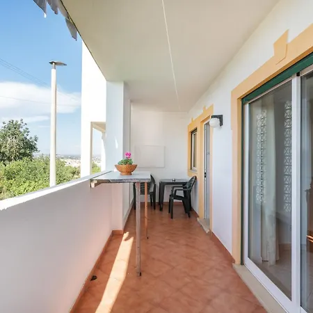 Apartment Homes Luxurious With 2 Bedrooms, Swimming Pool & Patio