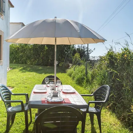 Διαμέρισμα Homes Large Fully Equipped With 2 Bedrooms, Swimming Pool & Patio Αλμπουφέιρα