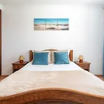 Lejlighed Homes Large Fully Equipped With 2 Bedrooms, Swimming Pool & Patio *