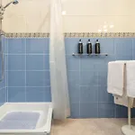Lejlighed Homes Large Fully Equipped With 2 Bedrooms, Swimming Pool & Patio *