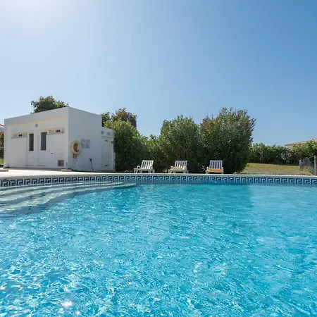 Homes Luxurious With 2 Bedrooms, Swimming Pool & Patio Albufeira