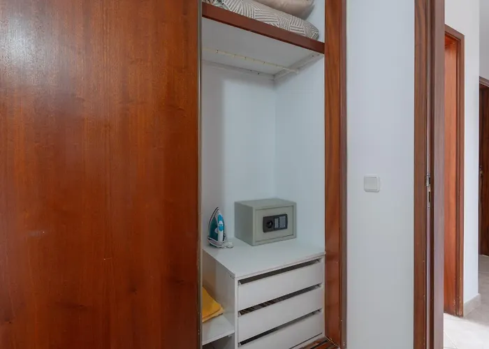 Apartament Homes Large Fully Equipped With 2 Bedrooms, Swimming Pool & Patio Albufeira