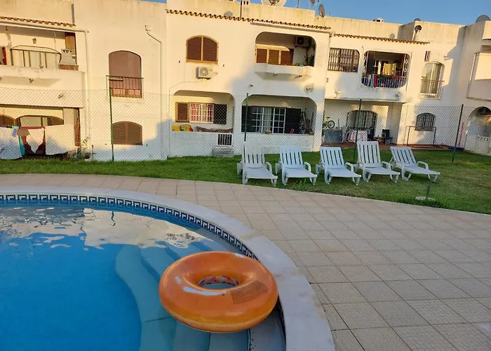 Apartament Homes Large Fully Equipped With 2 Bedrooms, Swimming Pool & Patio *