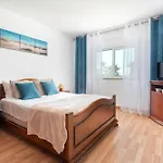 Διαμέρισμα Homes Large Fully Equipped With 2 Bedrooms, Swimming Pool & Patio