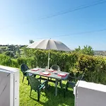 Διαμέρισμα Homes Large Fully Equipped With 2 Bedrooms, Swimming Pool & Patio Αλμπουφέιρα